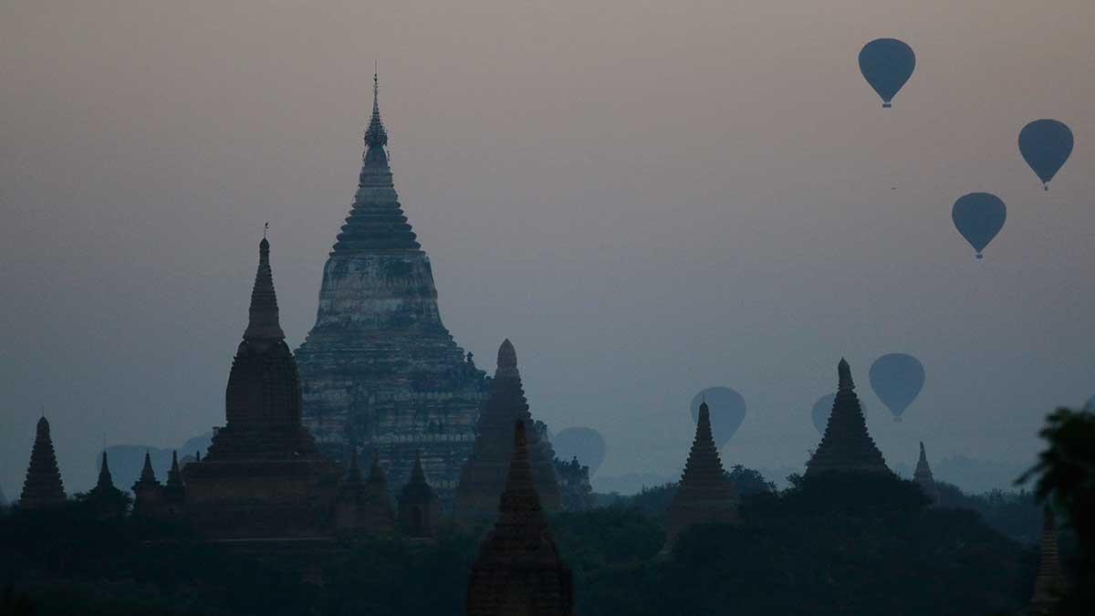 Bagan i Myanmar är ett av särskilt tre trendiga resmål för svenskar under 2017