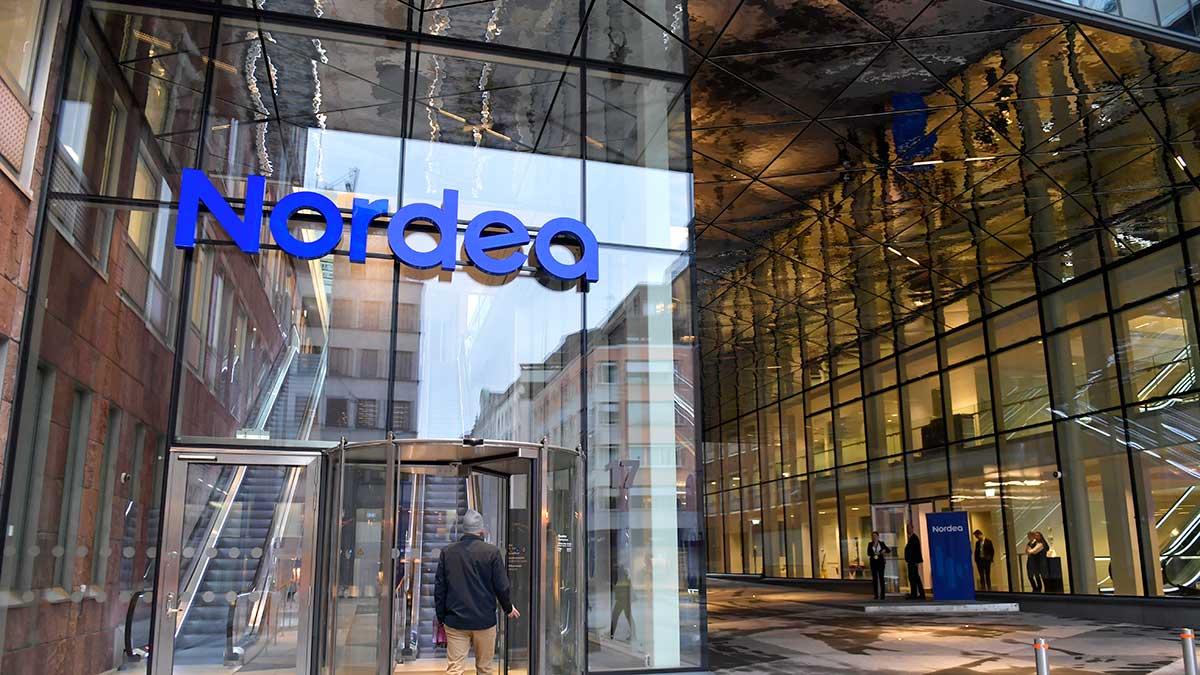 Nordea anställer över 200 personer i Finland efter kritik mot storbankens kundservice. (Foto: TT)