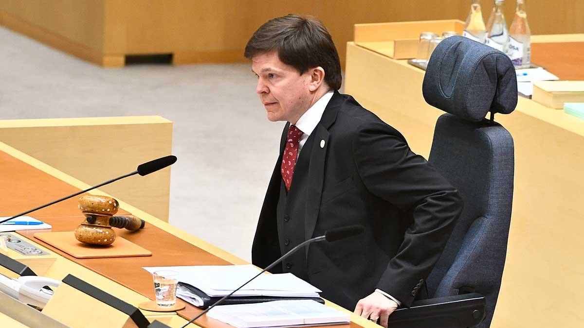 Riksdagens talman Andreas Norlén konstaterar att ett extraval rycker allt närmare. Han "beklagar det". (Foto: TT)