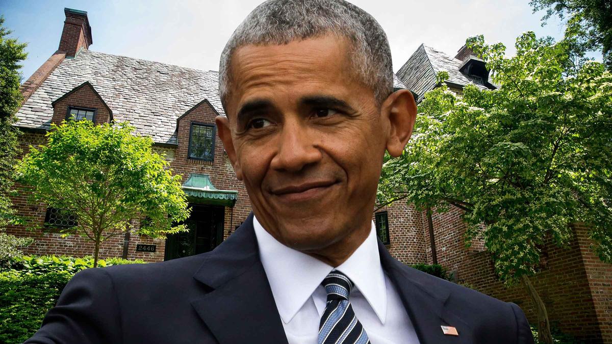 Barack Obama köper nu paradvillan (bilden) i fashionabla Kalorama – ett stenkast från presidentresidenset – efter att hyrt det sedan flytten från Vita huset. (Foto: TT)