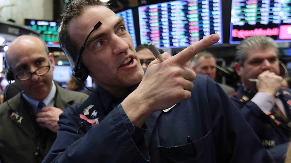 Globalt börsrally, det har varit tacksamt att vara aktieplacerare hittills i år, skriver Di. Bilden är från Wall Street. (Foto: TT)
