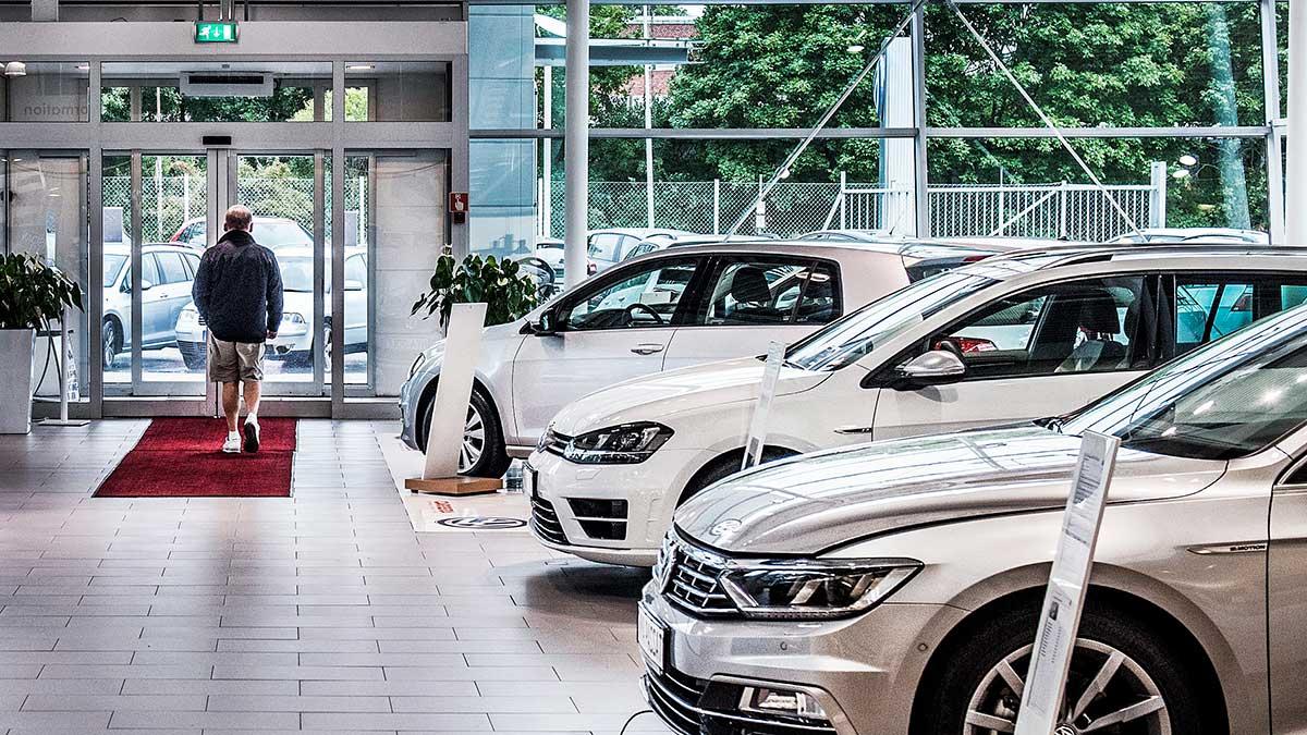 Nybilsförsäljningen rasade kraftigt i juli. Enligt Bil Sweden var tappet väntat. (Foto: TT)
