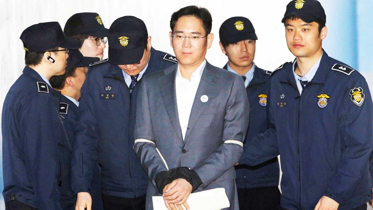 Samsung-arvtagaren Lee Jae-yong förnekar på onsdagen alla anklagelser om korruption. (Foto: TT)