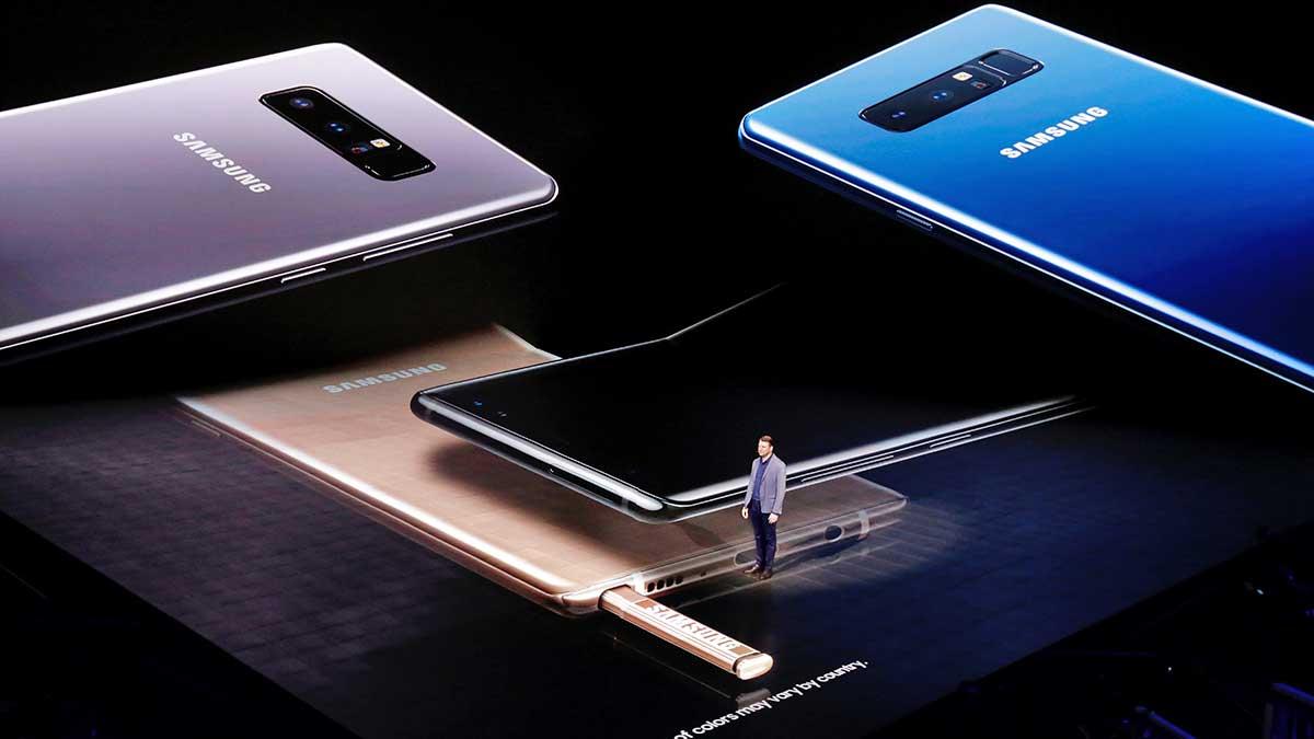Samsung kommer i november att börja massproducera vikbara smartphones