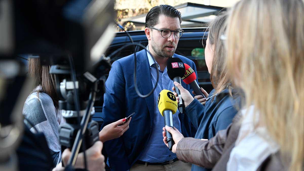 SD:s Jimmie Åkesson kräver inflytande efter valrysaren på söndagen - annars väntar turbulens i riksdagen och i värsta fall en misstroendeförklaring i samband med regeringsbildningen. (Foto: TT)