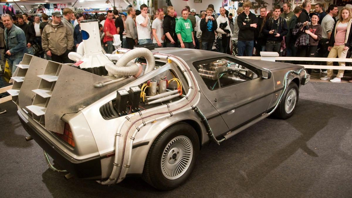 Just den bilen som tog Michael J Fox tillbaka till framtiden i den berömda filmen...(Foto:TT)