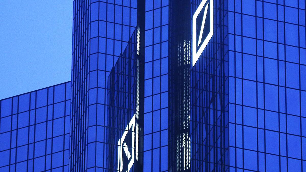 Deutsche Bank redovisar minskade intäkter. (Foto: TT)
