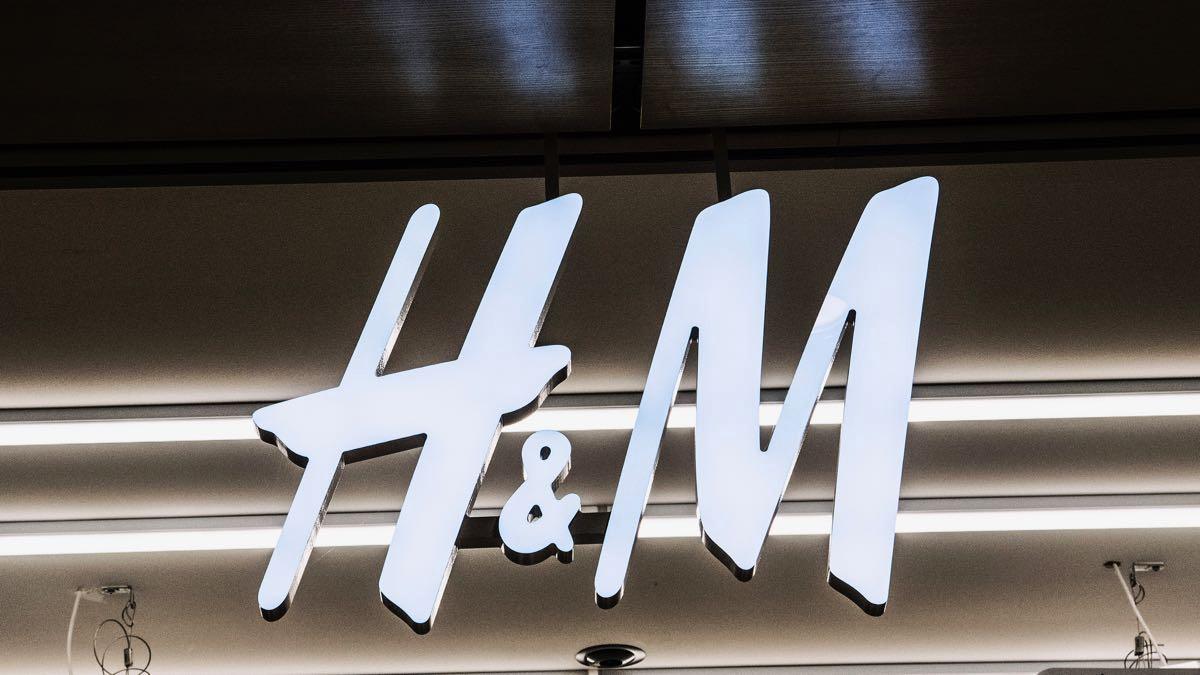 H&M skapar nya modeller för att hitta kunder. (Foto: TT).