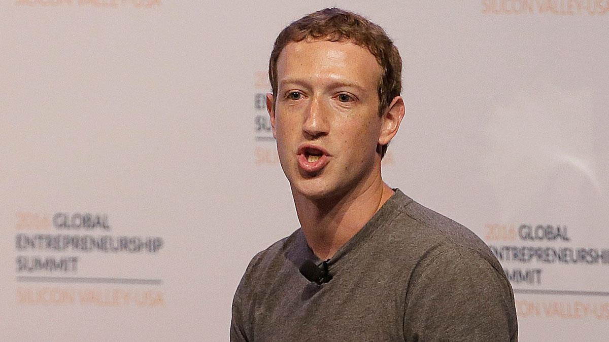 ”För de som redan bestämt sig och bara vill att valet ska vara över, introducerar vi möjligheten att stänga av politiska annonser”, förklarar Facebookgrundaren och vd:n Mark Zuckerberg. (Foto: TT)