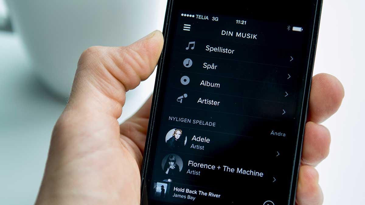 Musikströmningstjänsten Spotify planerar att börja erbjuda bevakning av nyheter
