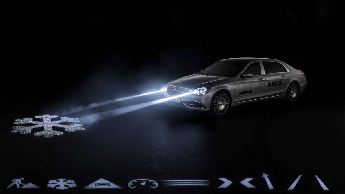 Mercedes digitala strålkastare revolutionerar ljustekniken för bilar.
