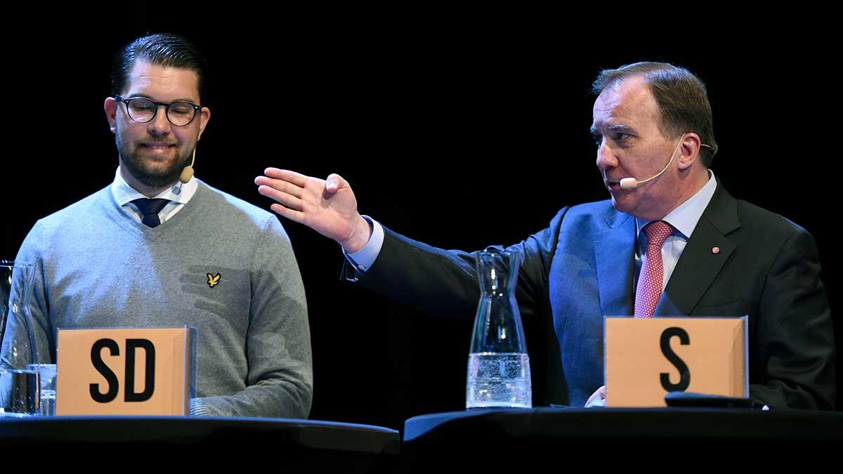 Sverigedemokraterna rusar i ny mätning medan Socialdemokraterna sjunker till "Julholt-nivå"