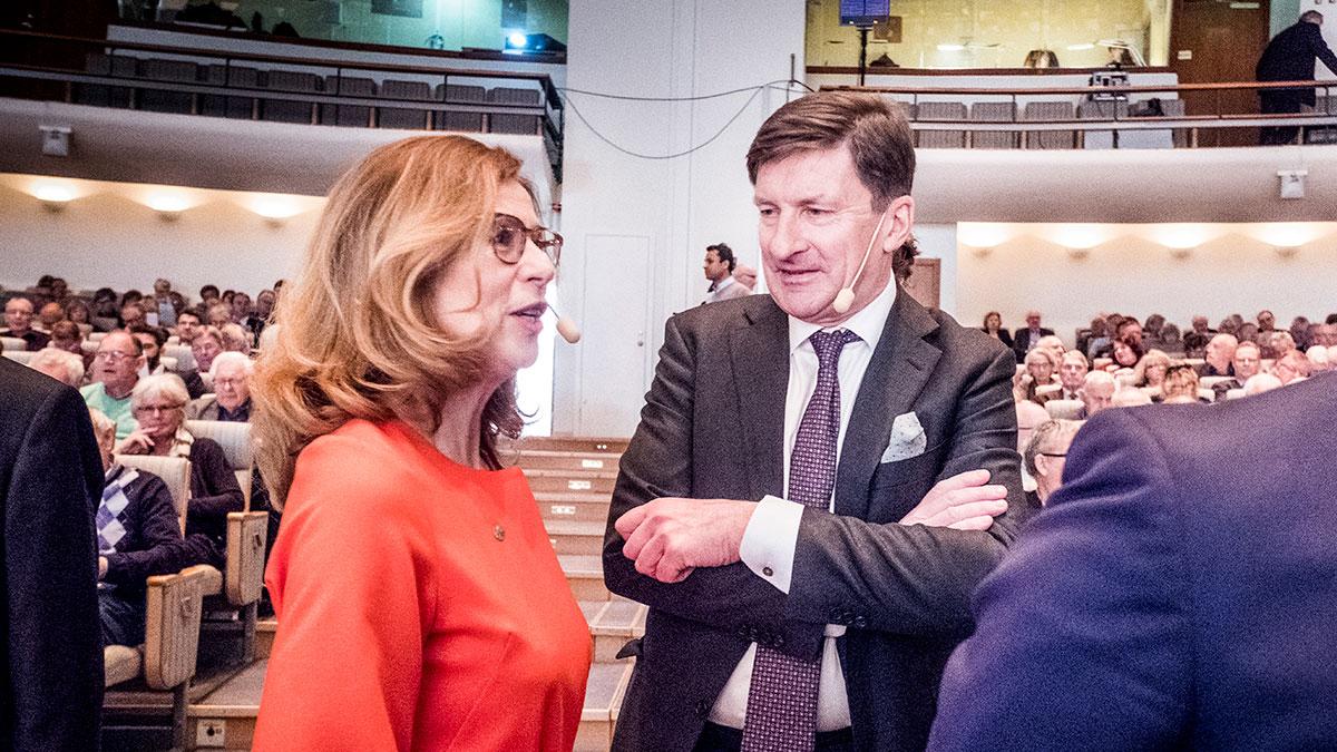 Swedbanks vd Birgitte Bonnesen och storbankens ordförande Lars Idermark. (Foto: TT)
