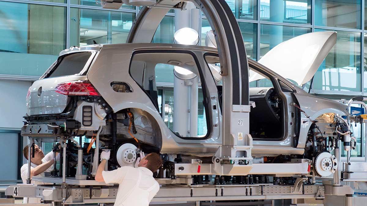 Tyska Volkswagen har valt ut de partners som kommer att tillhandahålla batterier för dess elbilar. De utvalda företagen finns i Europa och Kina och värdet för kontrakten är på cirka 20 miljarder euro