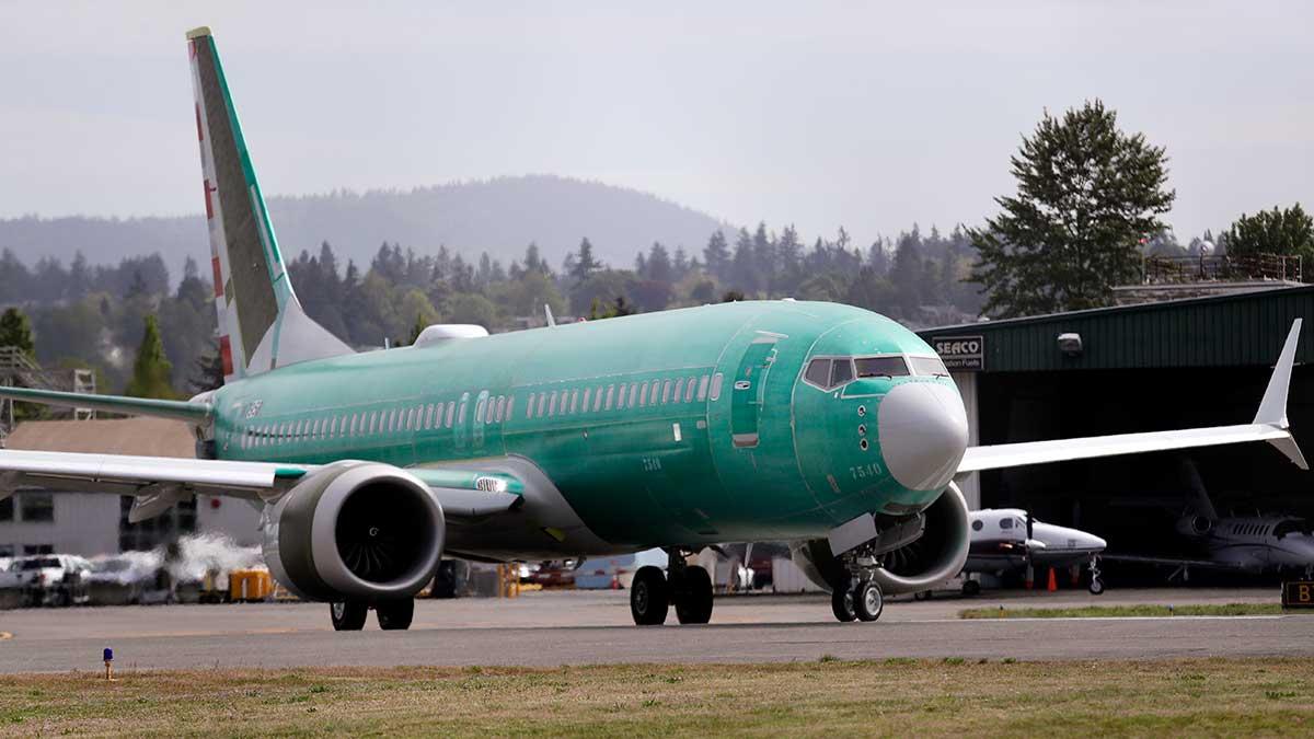 Boeing har släppt dokument som visar att medarbete hos flygplanstillverkaren tigit om problemen med olycksmodellen 737 Max för luftfartsmyndigheten FAA. (foto: TT)