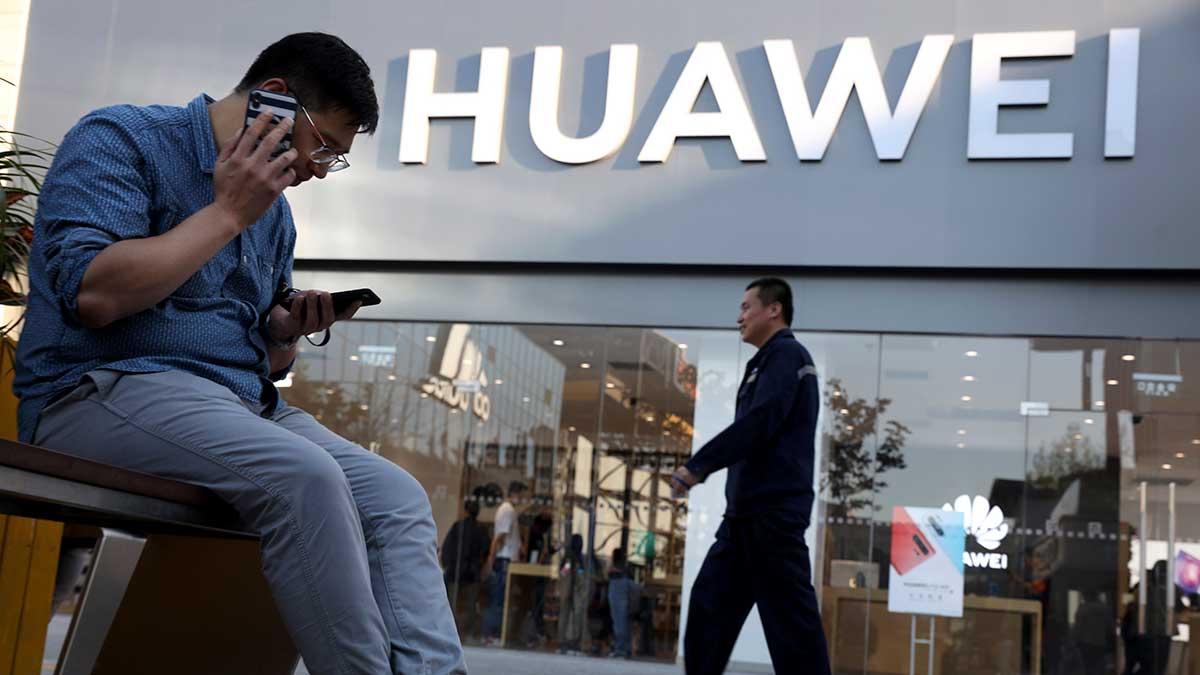 Huawei uppges vilja visa omvärlden att man fortfarande kan få banker att finansiera företagets framtidsplaner trots USA-sanktioner.