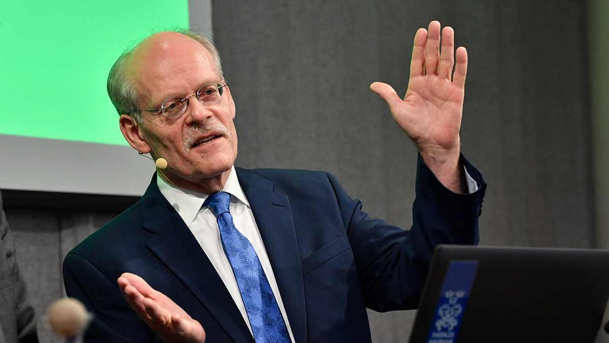 Nordea bedömer att den första åtgärden från Riksbanken med riksbankschefen Stefan Ingves (bilden) troligen blir att säkerställa likviditet för företagen i spåren av coronavirusets framfart. (Foto: TT)