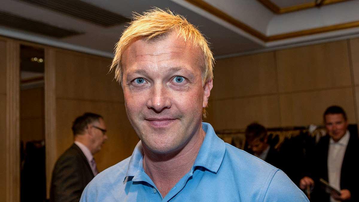 Forna fotbollshjälten Magnus Hedman kör tolvstegsprogrammet och håller sig nykter bland annat med hjälp av företagandet. Han har precis lanserat ett alkoholfritt vin. (Foto: TT)