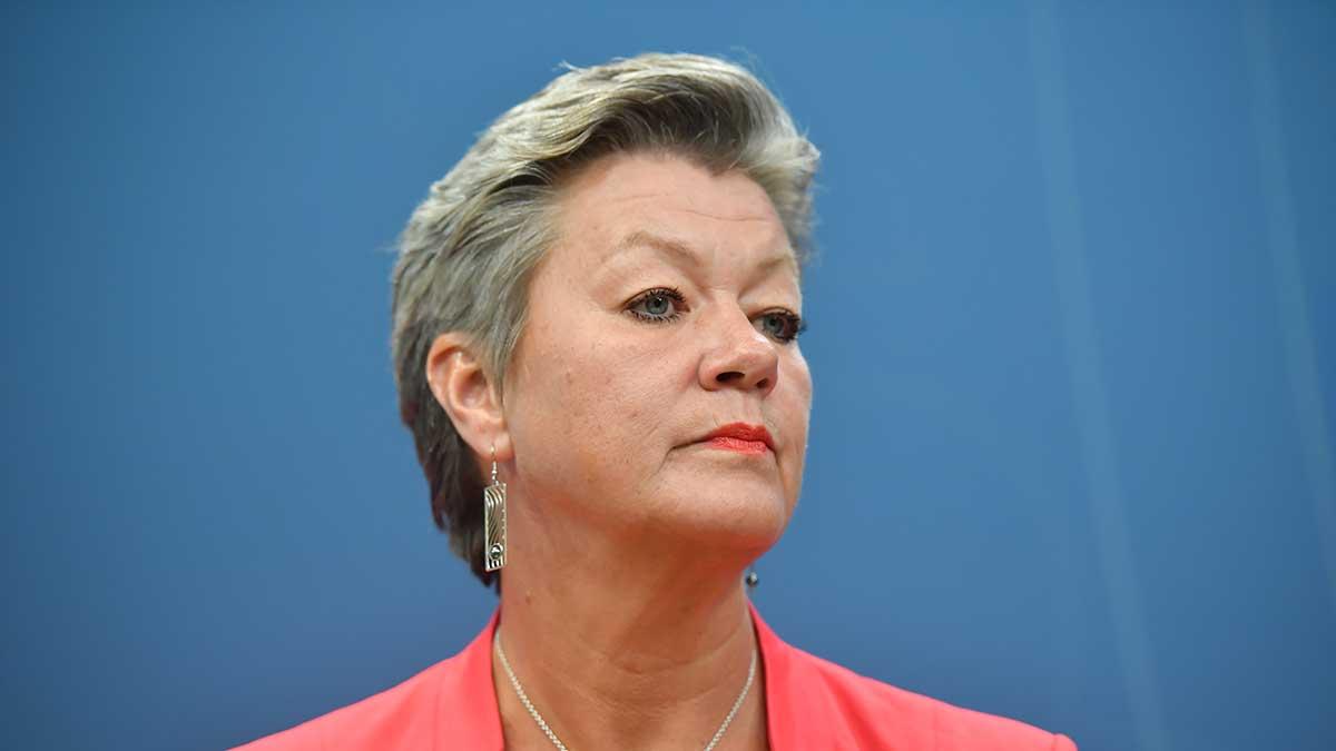 Ylva Johansson (S) är enligt Moderaternas Ulf Kristersson "en betydande risk" som Sveriges EU-kommissionär. (Foto: TT)