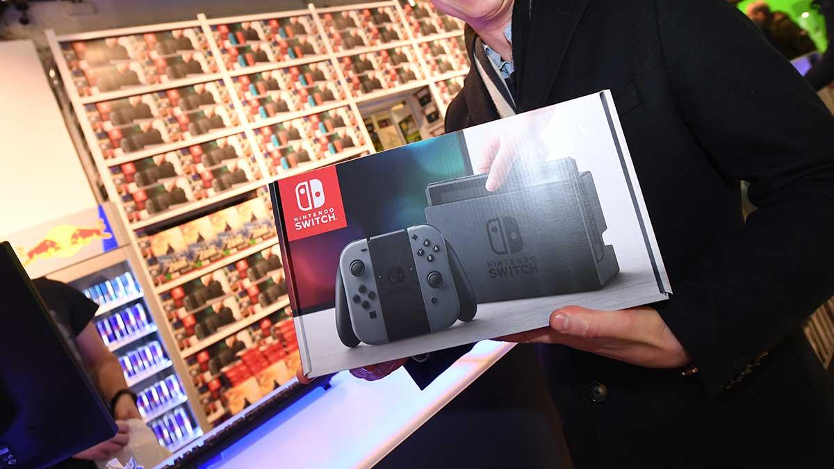 Försäljningen av Nintendo-spelet Switch är över förväntan. (Foto: TT)