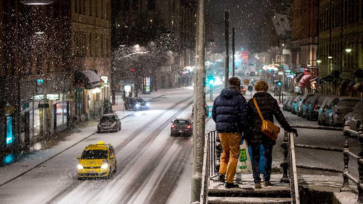 Stockholm är inte förskonat från luftföroreningar. Bilden är från hårt trafikerade Hornsgatan på Söder. (Foto: TT)