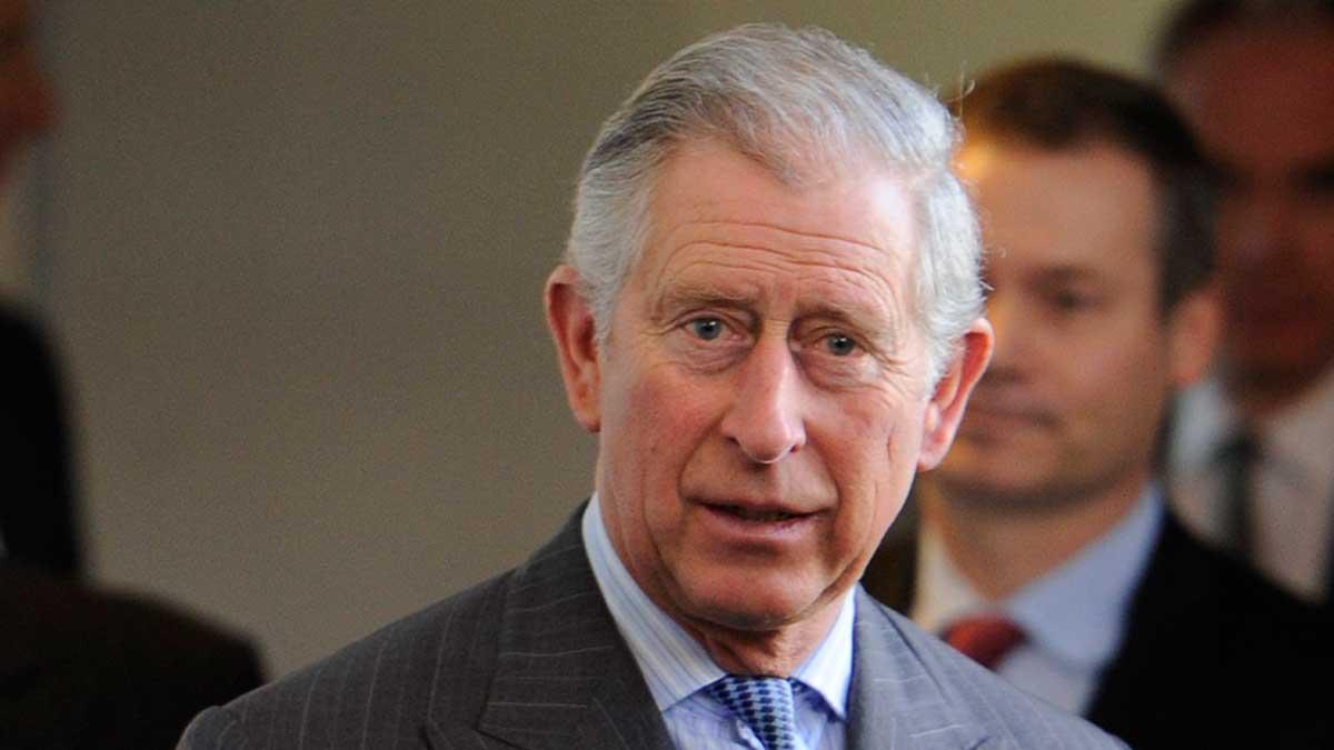 Prins Charles har testats positivt för coronaviruset, meddelar Clarence House som är officiell bostad för prinsen av Wales och hans familj. (Foto: TT)