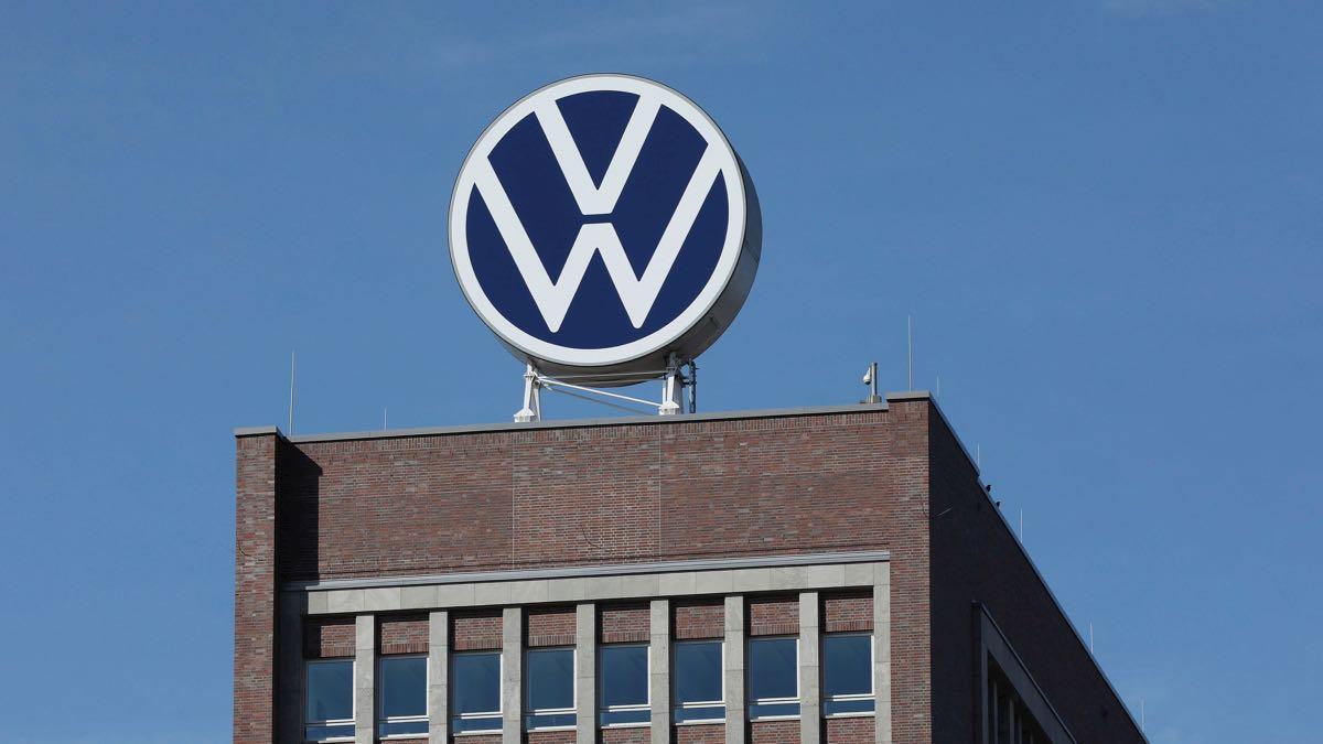 Tyska fordonsjätten Volkswagen har planer på att lansera en mindre elbil för massmarknaden. (Foto: TT)