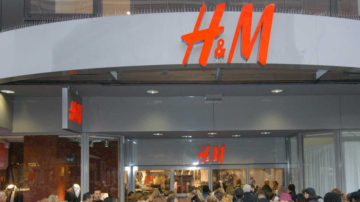 H&M och flera andra stora retailkedjor tänker inte betala hyra i Tyskland för butiker som stängts på grund av coronaviruset. (foto: TT)