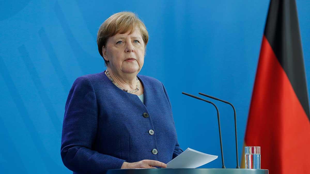 De tyska regeringspartierna är överens om ett stimulanspaket på 130 miljarder euro som ska hjälpa landets ekonomi att återhämta sig från coronapandemin. Tysklands förbundskansler Angela Merkel (bilden) anser att krisen ska mötas med ett "modigt svar". (Foto: TT)