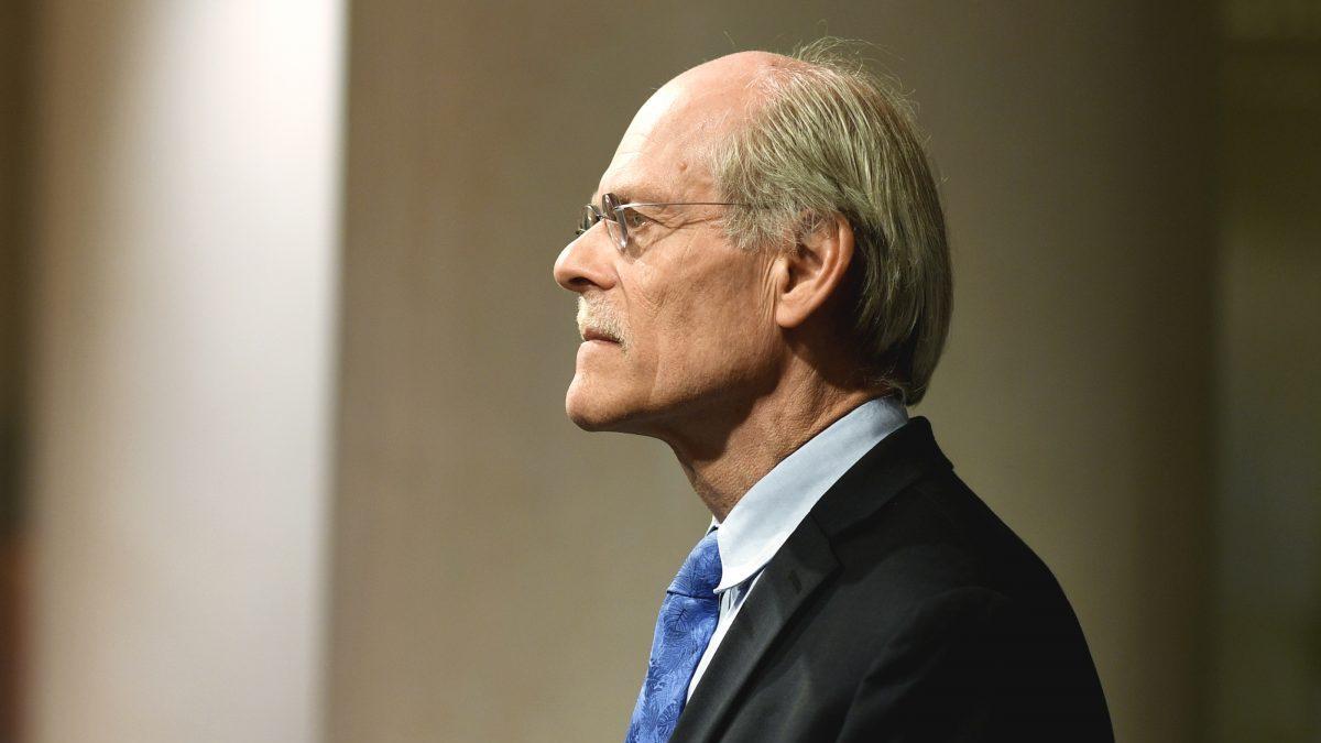 Räntan går ned och börsen går upp. Den korrelationen visar historien. Stefan Ingves har den balansen att tänka på under börsoro. (Foto: TT)