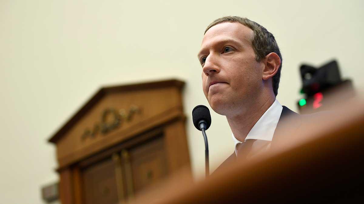 Facebooks vd och grundare, Mark Zuckerberg, är en av techtopparna som i dag ska svara på anklagelserna i USA:s kongress om osund konkurrens i Silicon Valley. (Foto: TT)