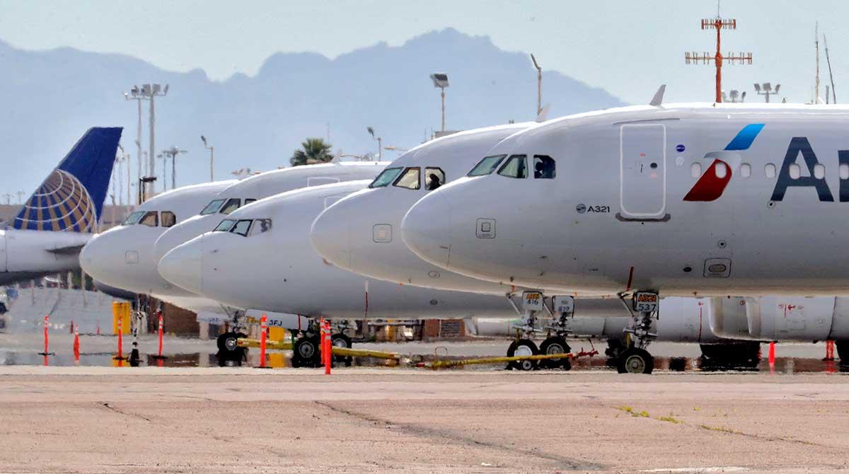 Flera flygbolag vädjar i brev om ett gemensamt testningsprogram av covid-19 för passagerare för att återstarta flygtrafiken mellan USA och EU. (Foto: TT)