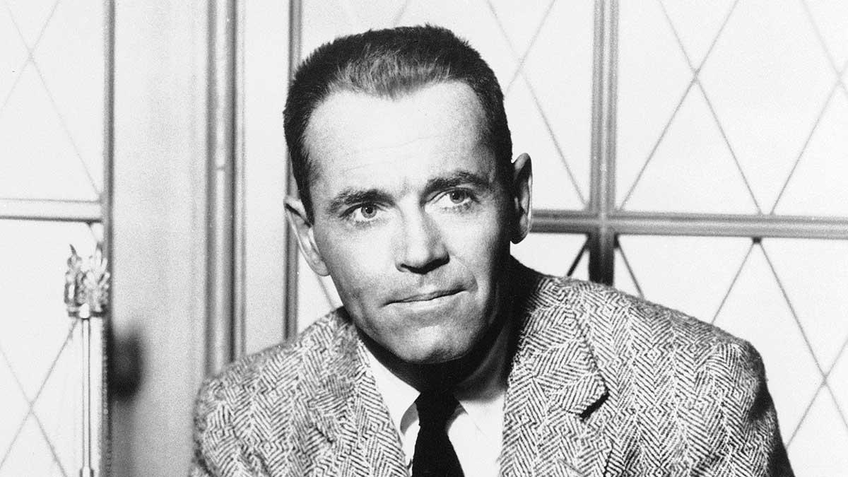 Pieter Tham berättar i dag när han NÄSTAN drack te med Hollywood-legenden Henry Fonda. Här på en bild från 1955. (Foto: TT)