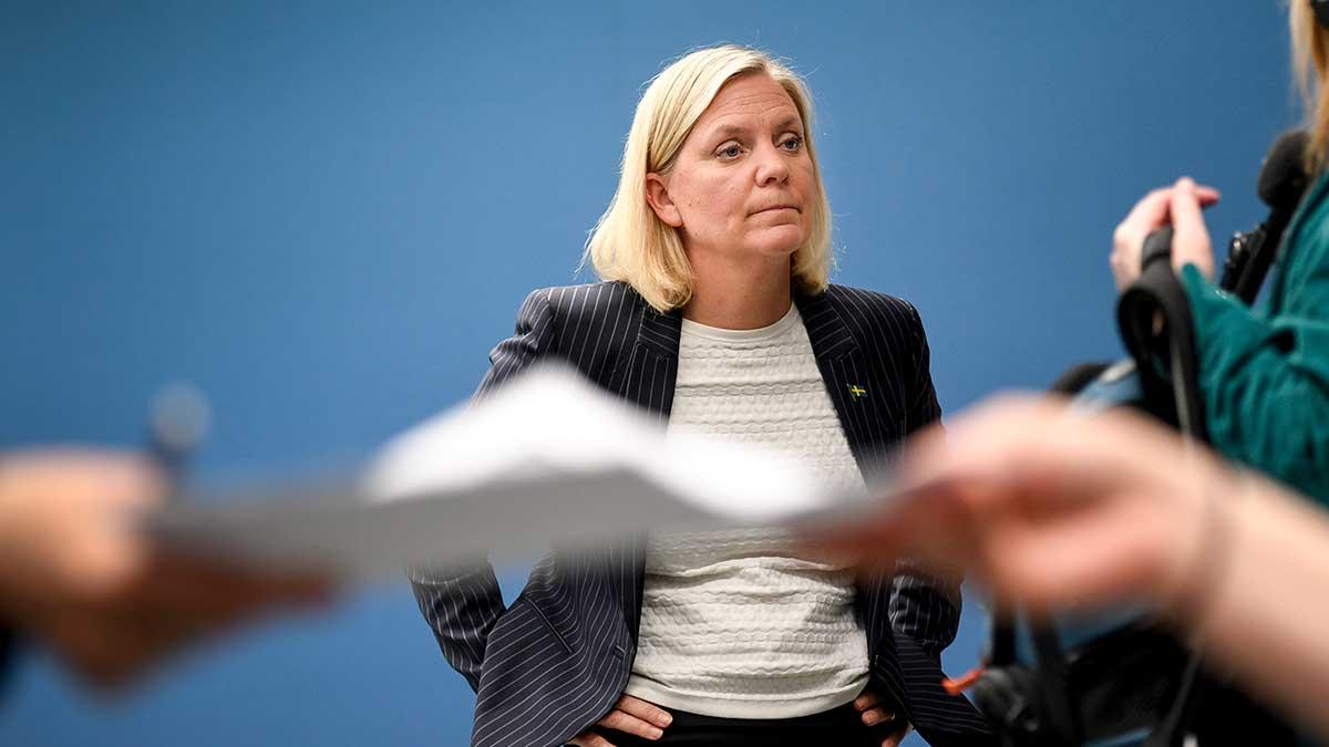"Vi vill stoppa pengarna till de kriminella nätverken, oavsett om det är mc-gäng, klaner eller mer löst sammansatta nätverk", säger finansminister Magdalena Andersson (S). (Foto: TT)
