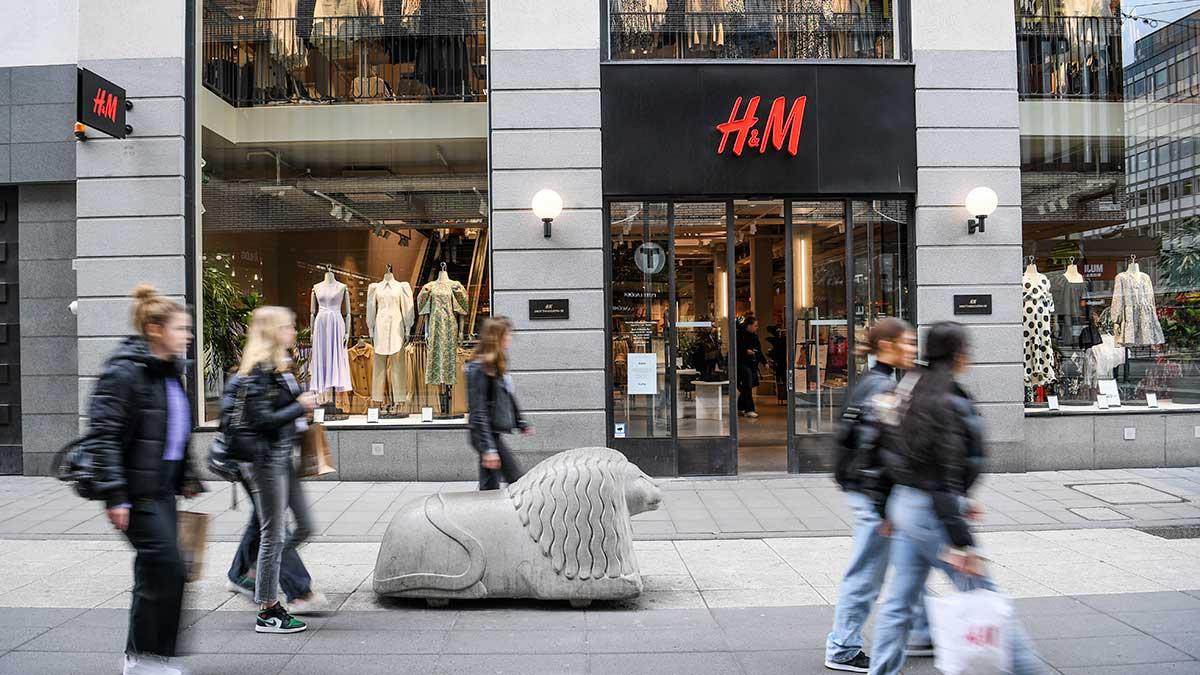 H&M vänder överraskande till vinst för det tredje kvartalet. (Foto: TT)