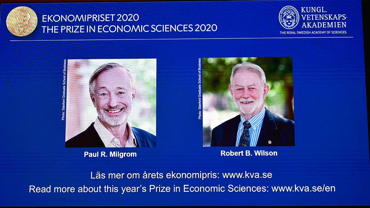Amerikanarna Paul R. Milgrom och Robert B. Wilson delar i år på Riksbankens ekonomipris till Alfred Nobels minne. (Foto: TT)