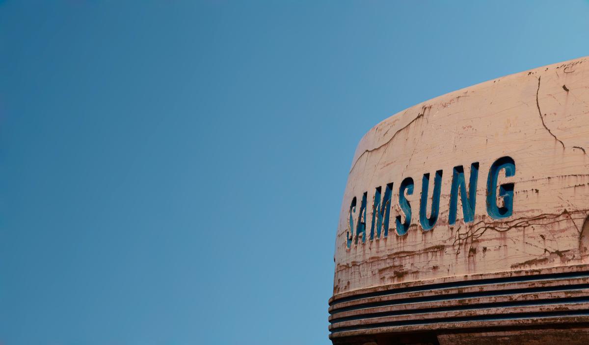 Samsung toppar listan av världens bästa arbetsplatser enligt en global undersökning, på uppdrag av Forbes. Foto: Kote Puerto/Unsplash