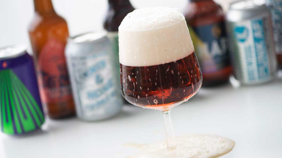 Alkoholfri öl rekordsäljer online, enligt bryggerijätten Carlsberg. (Foto: TT)