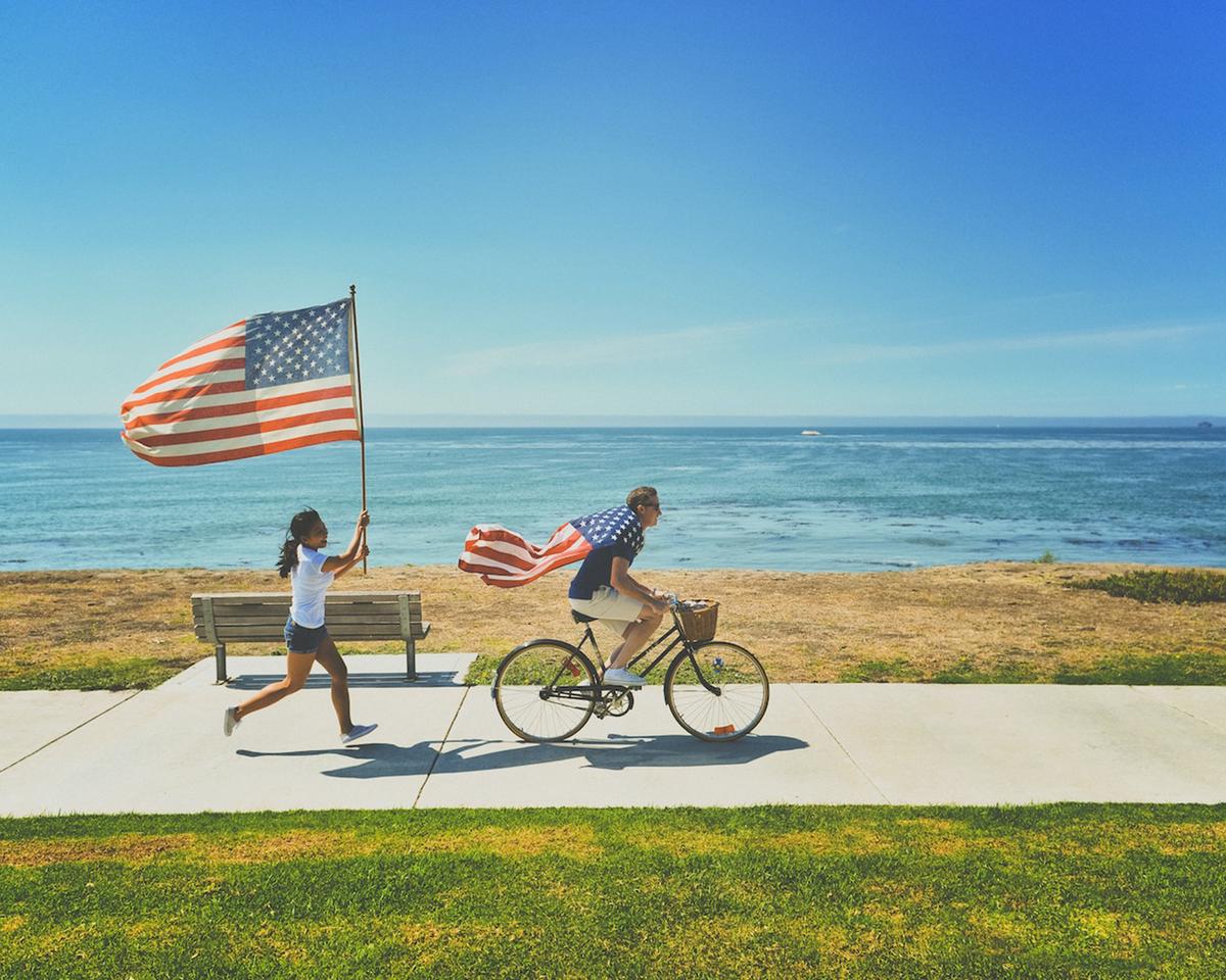 Joe Biden tänker ansluta USA till Parisavtalet och samtidigt satsa grönt i landet. Foto: Frank McKenna/Unsplash