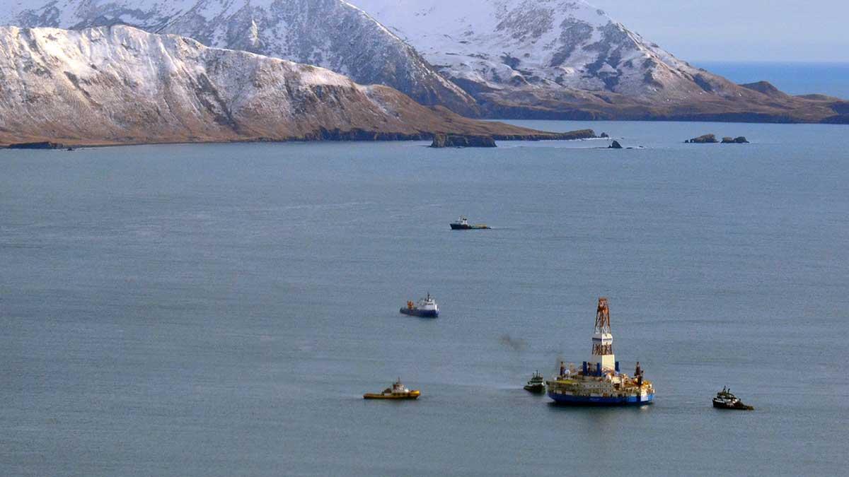 Donald Trump är i full färd med att sälja leasingavtal till företag som vill borra efter olja och gas i naturkänsligt område i norra Alaska. Nu är frågan om USA:s tillträdande president Joe Biden hinner ingripa och stoppa planerna. (Foto: TT)