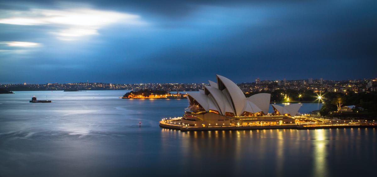 Australiens regering storsatsar på förnybara lösningar och investerar miljarder. Foto: Photoholgic