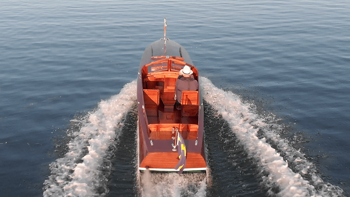 Claire av Gideon Forslund