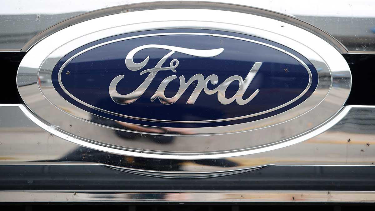 Amerikanska fordonsjätten Ford måste återkalla totalt tre miljoner fordon efter problem med den japanska tillverkaren Takatas krockkuddar. (Foto: TT)