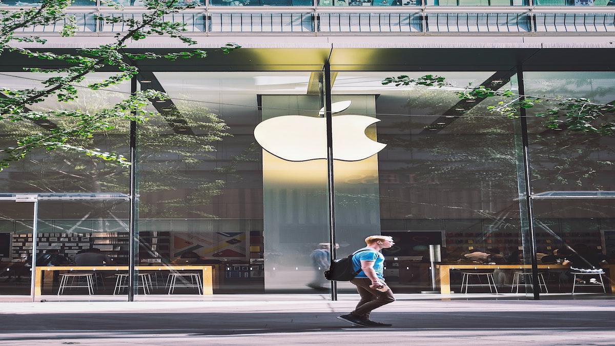 Apple satsar på Göteborg och etablerar ett utvecklingskontor i staden. (Foto: Zhang Kaiyv/Unsplash)
