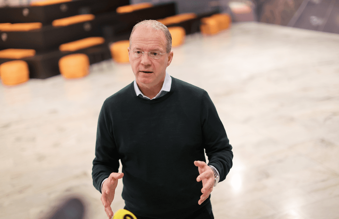 Volvos vd Martin Lundstedt varnar för att många delar av leverantörskedjan är ansträngd. (Foto: TT)