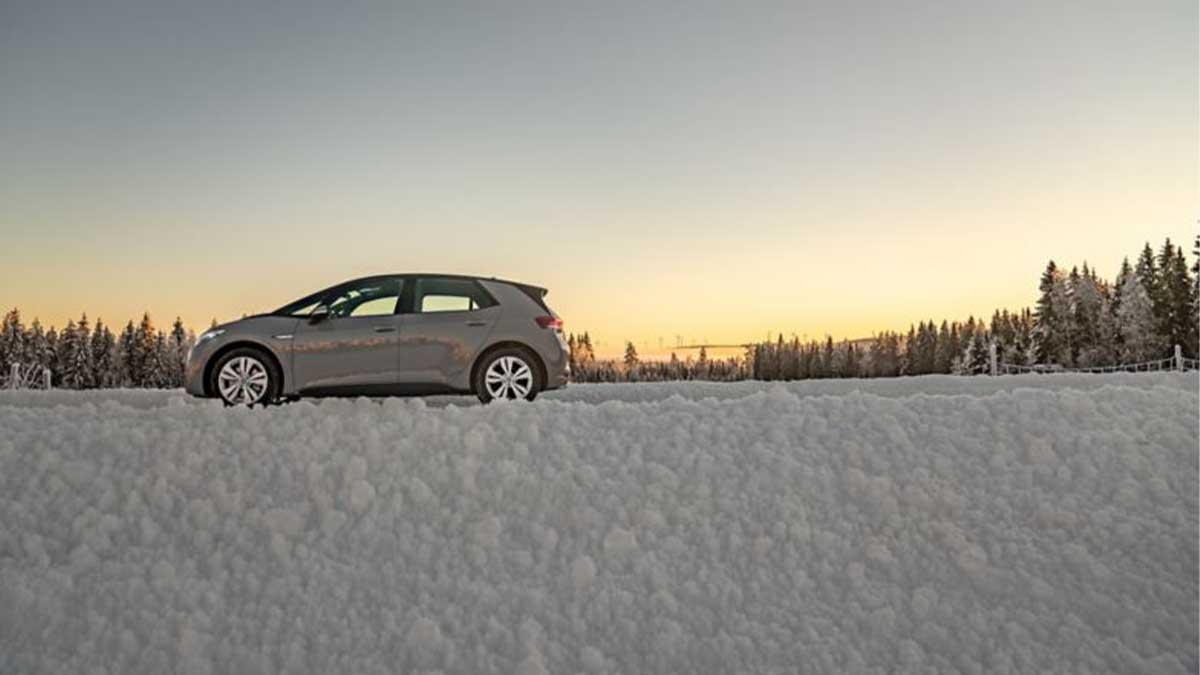 Ha bättre framförhållning med elbilen på vintern. Räckvidden är kortare och laddningen tar längre tid. (Foto: Volkswagen)
