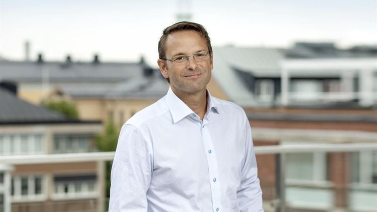 ”Under 2021 kommer vi att fortsätta på samma strategiska väg med fokus på kundernas behov men kanske framför allt på att öka vår kunskap om behoven hos kundens kund, det vill säga alla invånare”, säger Niklas Sörensen, vd för Ramboll Sverige.