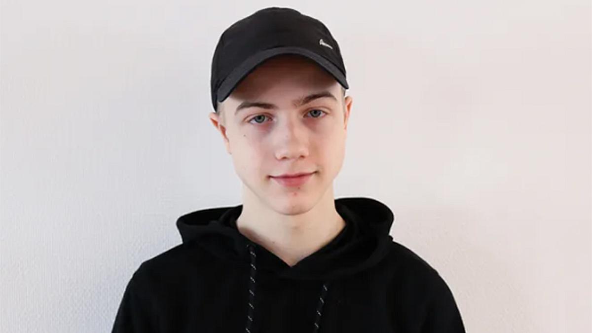 Malmökillen Simon Mäkelä, 18 år, spel, miljonär