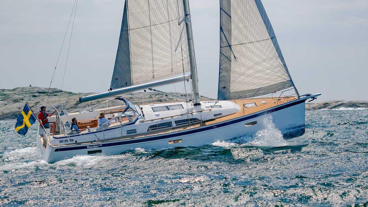 Här testas den nya Hallberg-Rassy 400 som kommer officiellt lanseras på Öppet Varv 27-30 Augusti
