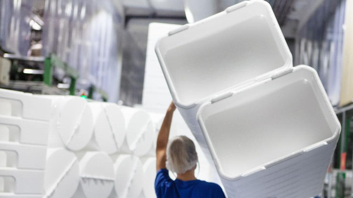 Företag och forskare samverkar för att öka återvinningen av engångsförpackningar i plast inom svensk industri